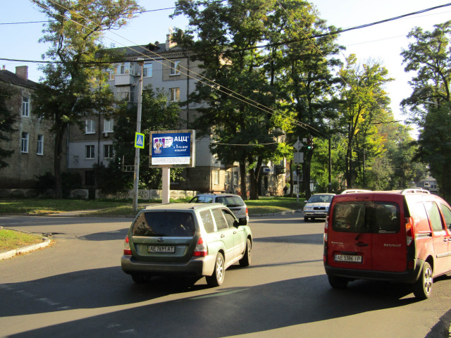 Беклайт 3.14x2.32,  вул.Володимира Антоновича, 49 – вул.Степана Бандери (кол. Шмідта)