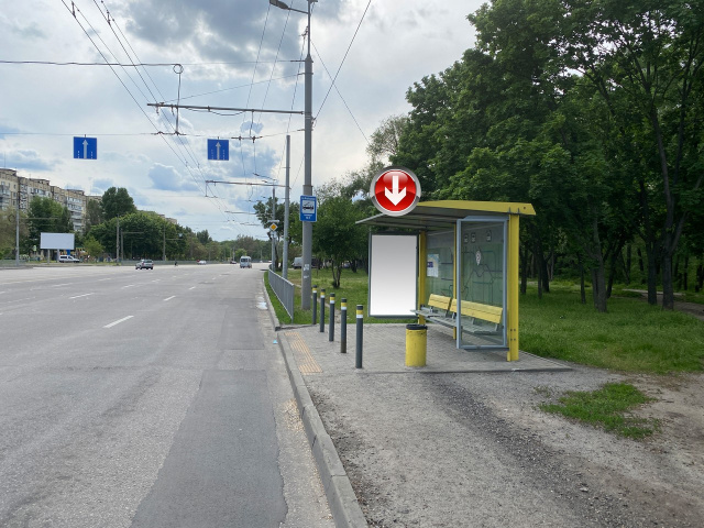 Зупинка 1.18x2.02,  Вул.Набережна Заводська, навпроти буд.133, перед вул.Метробудівська