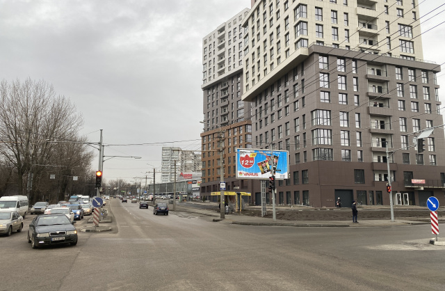 Призма 6x3,  Запорізьке шосе, МЖК "Зоряний", призма
