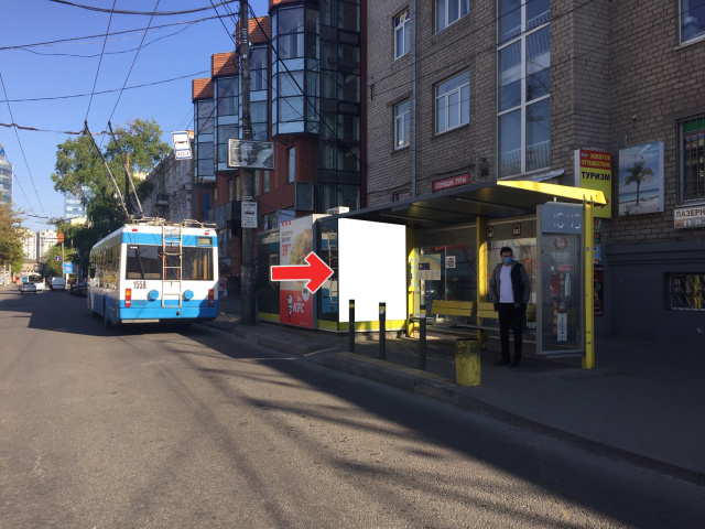 Зупинка 1.6x2.2,  Вул.Глінки, біля буд.17
