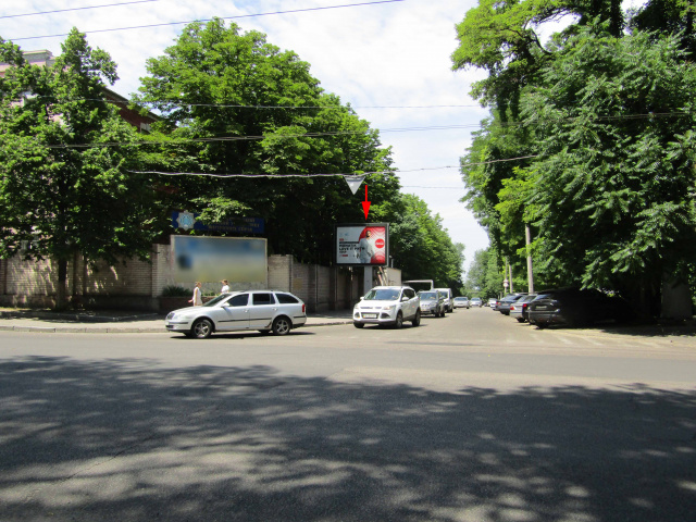 Беклайт 3.14x2.32,  пр.Гагаріна, 26-10 (Університет МВС, 10 корпус)