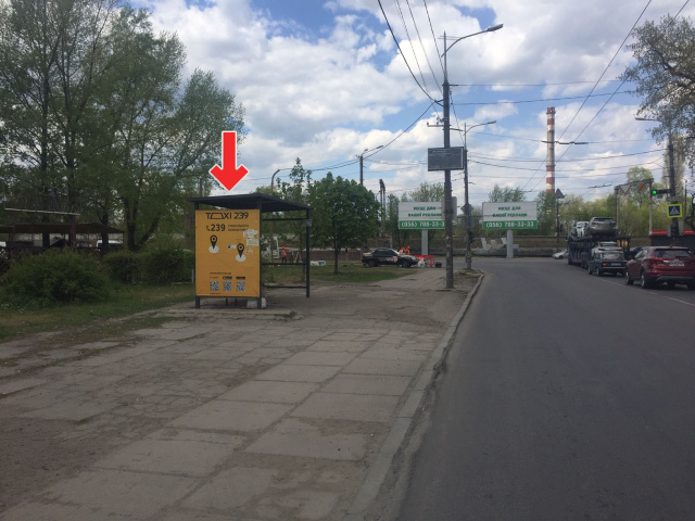 Зупинка 1.65x2.05,  У районі пр.Мануйлівського, буд.2