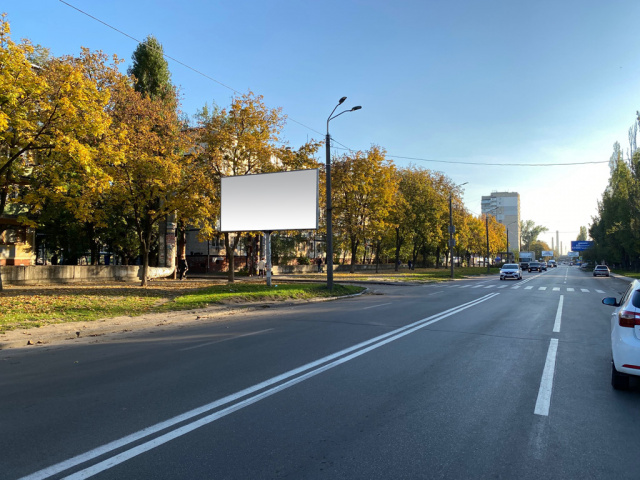 Щит 6x3,  вул.Петра Калнишевського, 17