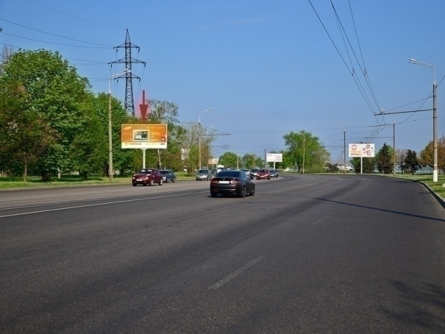 Щит 6x3,  вул.Набережна Заводська, Амурський міст, меблевий комбінат, з центру