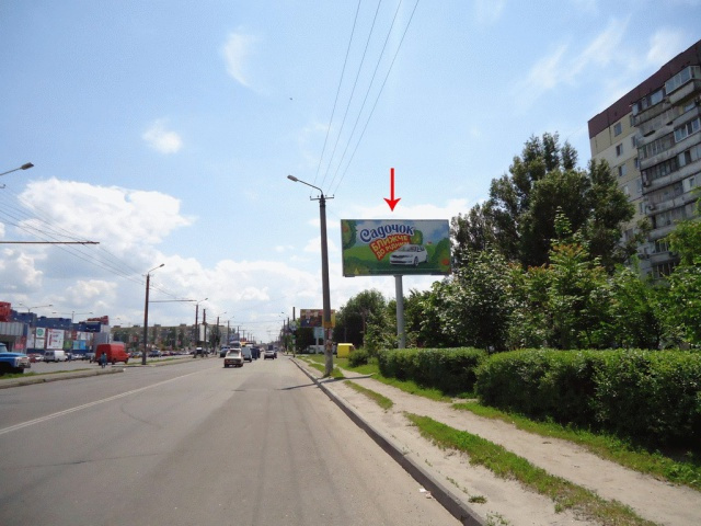 Щит 6x3,  вул.Березинська, 31, навпроти ТРЦ "Караван", біля супермаркету "Олди"