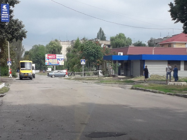 Щит 6x3, м. Марганець, перехрестя Сонячного кварталу на вулиці Перспективна (навпроти буд. 14 по вул.Сонячний квартал) Щит 6x3, м. Марганець, перехрестя Сонячного кварталу на вулиці Перспективна (навпроти буд. 14 по вул.Сонячний квартал)