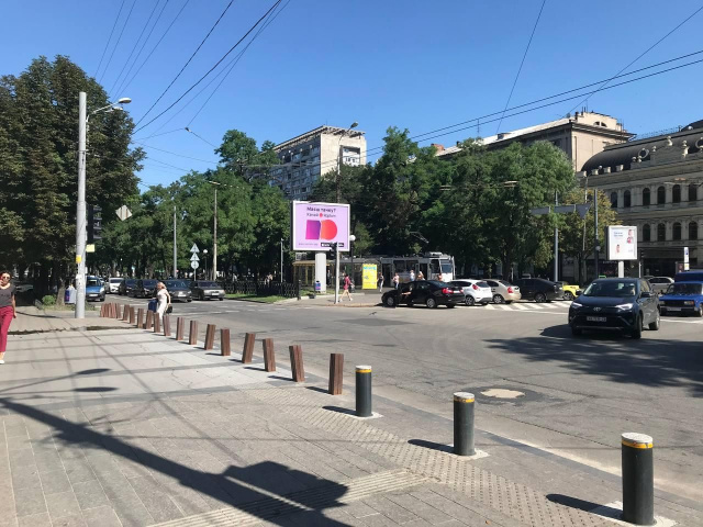 Беклайт 4.2x3.2,  пр.Д.Яворницького – вул.Короленка, ТЦ "Гранд Плаза", бек-лайт 4.2х3.2
