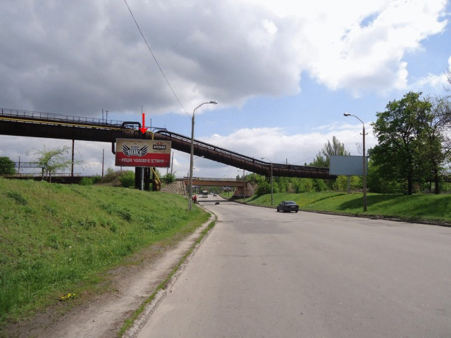 Щит 6x3,  вул.Січеславський шлях, з'їзд з Баглейського мосту, з центру