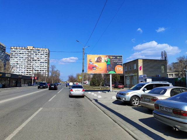 Щит 6x3,  пров. Добровольців, 6, до центру