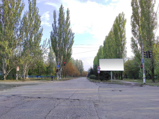 Щит 6x3, м. Марганець, перехрестя вул.Центральна та Лермонтова (поблизу буд. 21 по вул.Лермонтова) Щит 6x3, м. Марганець, перехрестя вул.Центральна та Лермонтова (поблизу буд. 21 по вул.Лермонтова)