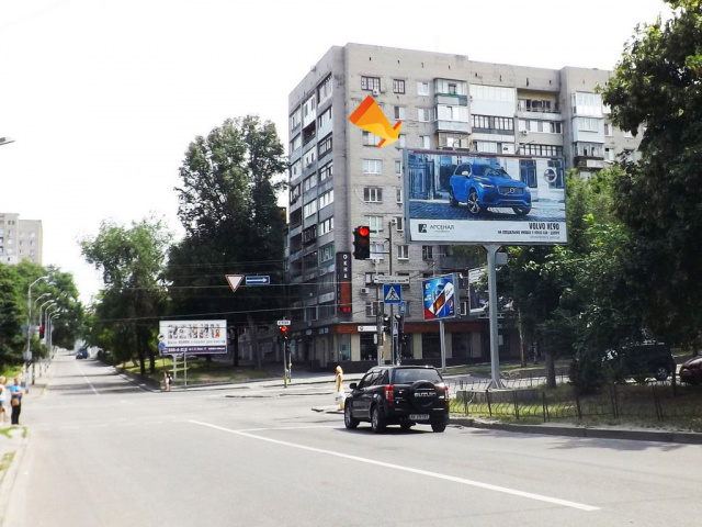 Щит 6x3.2,  пр.Олександра Поля, 12 – вул.В.Антоновича