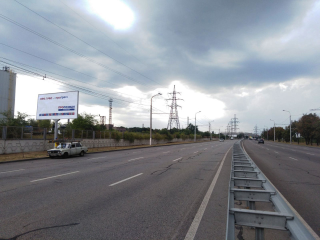 Щит 6x3,  вул.Набережна Заводська, електроопора 243-245, перед заводом Євраз, на стороні заводу