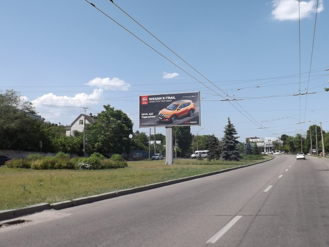 Беклайт 8x4,  вул. Набережна Перемоги – розподілювач, Інститут Фізкультури, до центру
