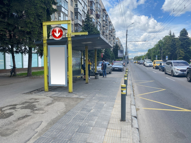 Зупинка 0.8x1.91,  Вул.Січеславська Набережна, біля буд.39, перед вул.Ливарна