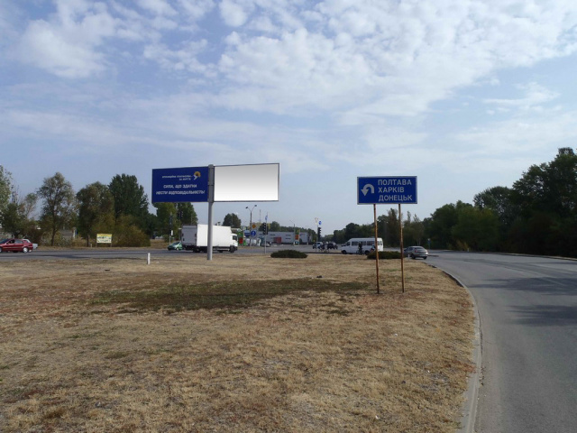 Щит 6x3,  вул.Сонячна Набережна, 108, світлофор (розподілювач в районі повороту на Рибальське)