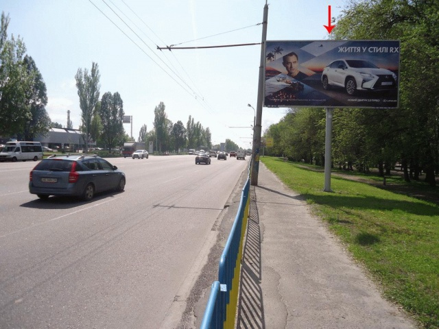 Щит 6x3,  Запорізьке шосе, навпроти автосалону Тойота та МЦ "Biennale"