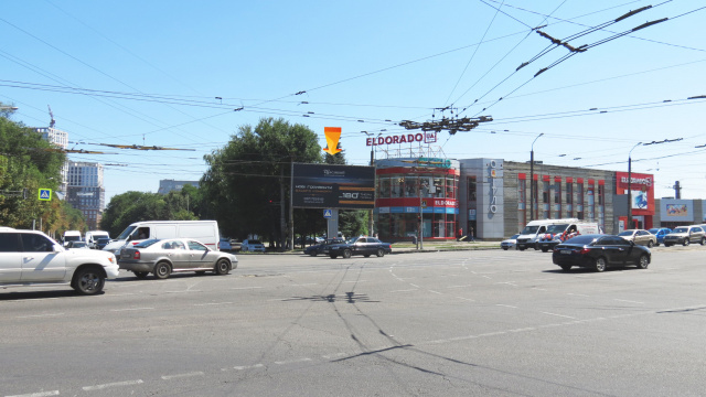 Беклайт 8x4,  вул.Незалежності – пр.Богдана Хмельницького