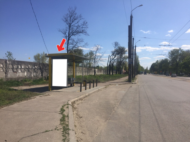 Зупинка 1.17x2.1,  Пр.Б.Хмельницького, біля буд.153А