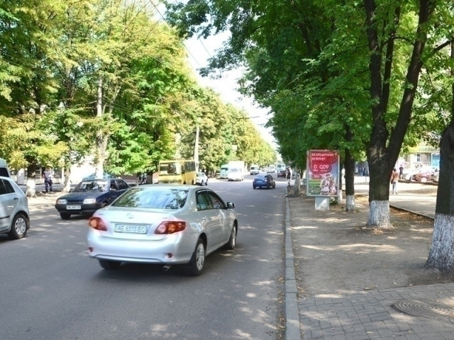 Сітілайт 1.2x1.8,  вул.Незалежності – вул.Алана Шепарда (вул.Суворова),(2), ТРЦ "Апполо", "АТБ-маркет", стадіон Метеор