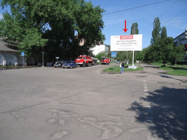 Щит 6x3,  вул.Центральна, біля вул.Степового Фронту, "КАПИ", в центр