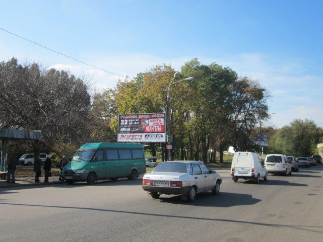 Щит 6x3,  вул.Криворізька, 107