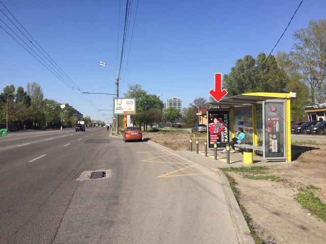 Зупинка 1.18x1.98,  Вул.Набережна Перемоги, навпроти буд.40А
