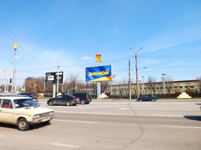 Беклайт 8x4,  Запорізьке Шосе – пр.Богдана Хмельницького, стадіон, поворот на ТЦ Дафі