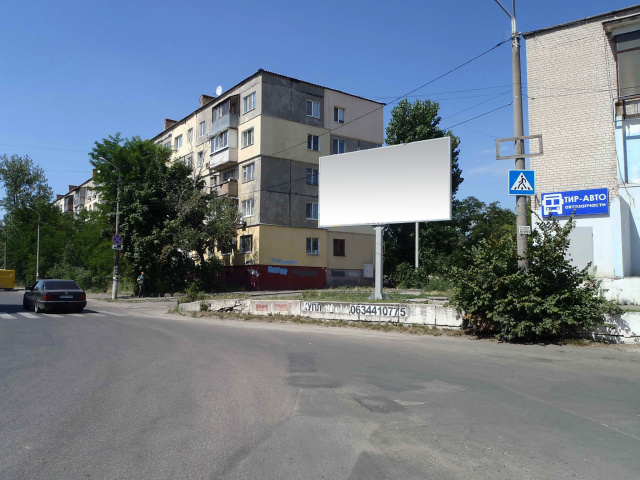 Щит 6x3,  вул.Осіння, 7А/вул.Дніпросталівська, рух від авторинку, в центр