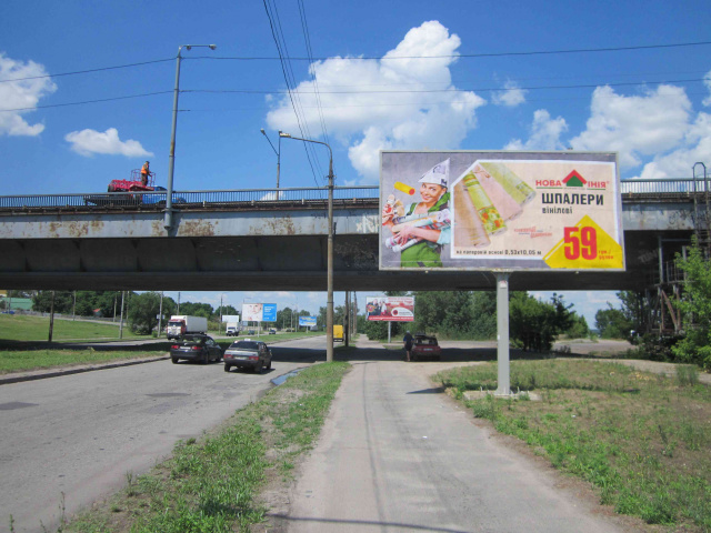 Щит 6x3,  вул. Набережна Перемоги (р-н Південного моста)