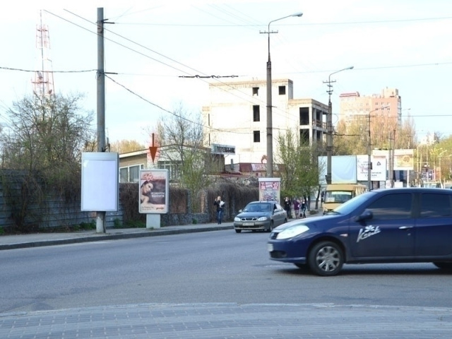 Сітілайт 1.2x1.8,  пр.Науки, 44, перехрестя вул.Лазаряна та пр.Науки (3)