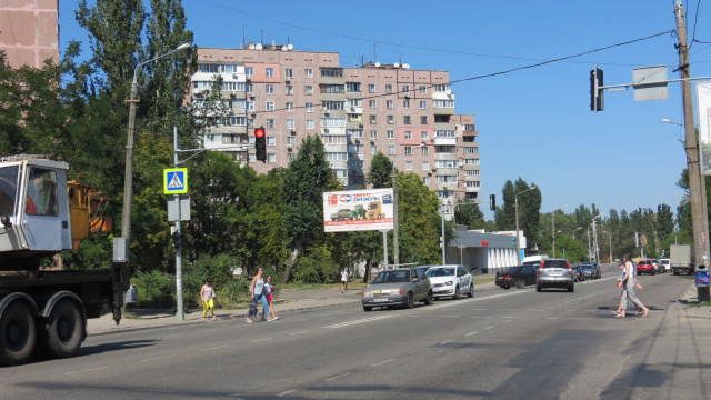 Щит 6x3,  вул.Космічна ТЦ Білла, рух до Набережної Перемоги