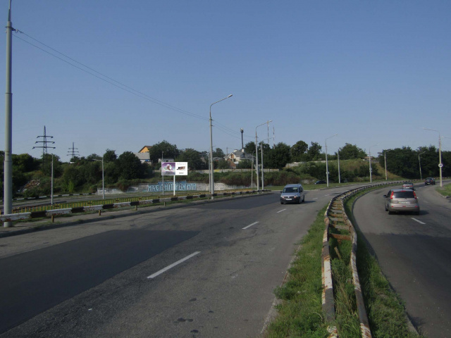 Щит 6x3,  вул. Набережна Перемоги, З'їзд з Південного моста