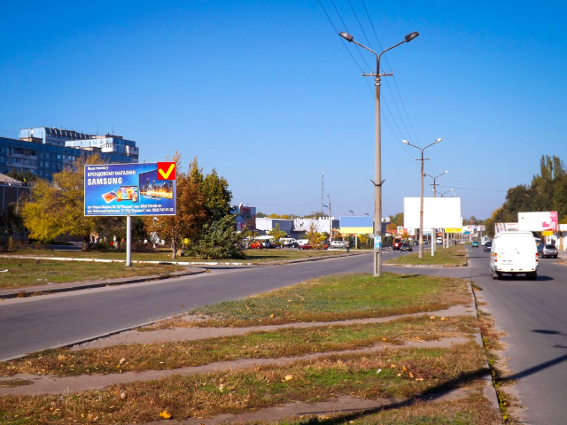 Щит 6x3,  вул.Юрія Кондратюка, 32