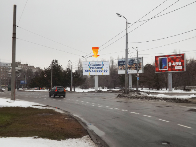 Беклайт 8x4,  вул. Набережна Перемоги, коло, бек-лайт 8х4, ліворуч