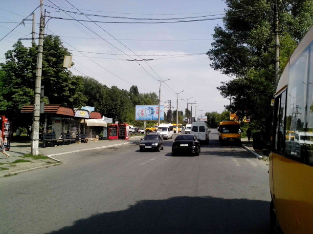Щит 6x3,  ул.Панікахи, 119, біля зупинки, тупик тролейбусів