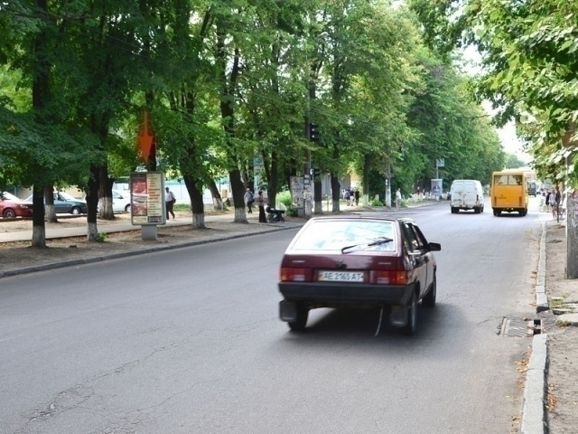 Сітілайт 1.2x1.8,  вул.Незалежності – вул.Алана Шепарда (вул.Суворова),(2),  ТРЦ "Апполо", "АТБ-маркет", стадіон Метеор