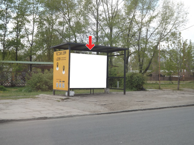 Зупинка 3.78x2.05,  У районі пр.Мануйлівського, буд.2