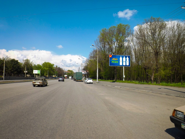 Щит 6x3,  пр.Богдана Хмельницького – парк Б. Хмельницького