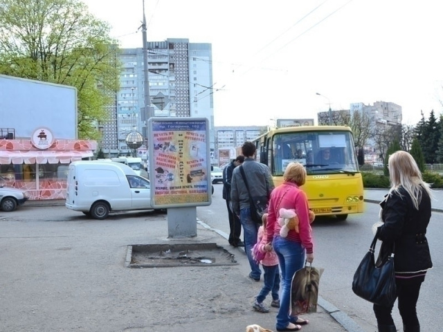 Сітілайт 1.2x1.8,  пр.Науки, 175, зупинка громадського транспорту